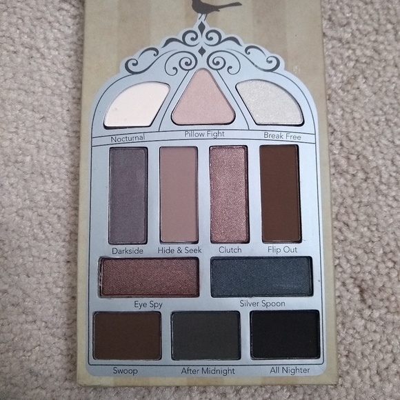 Pretty Vulgar Nightingale Palette - Picture 4 of 4